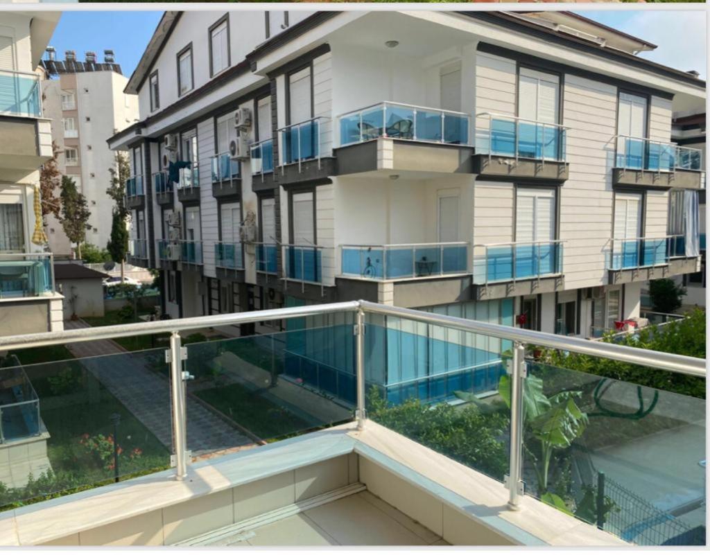 Magnificent 2+1 Flat With Swimming Pool In Lara Apartament